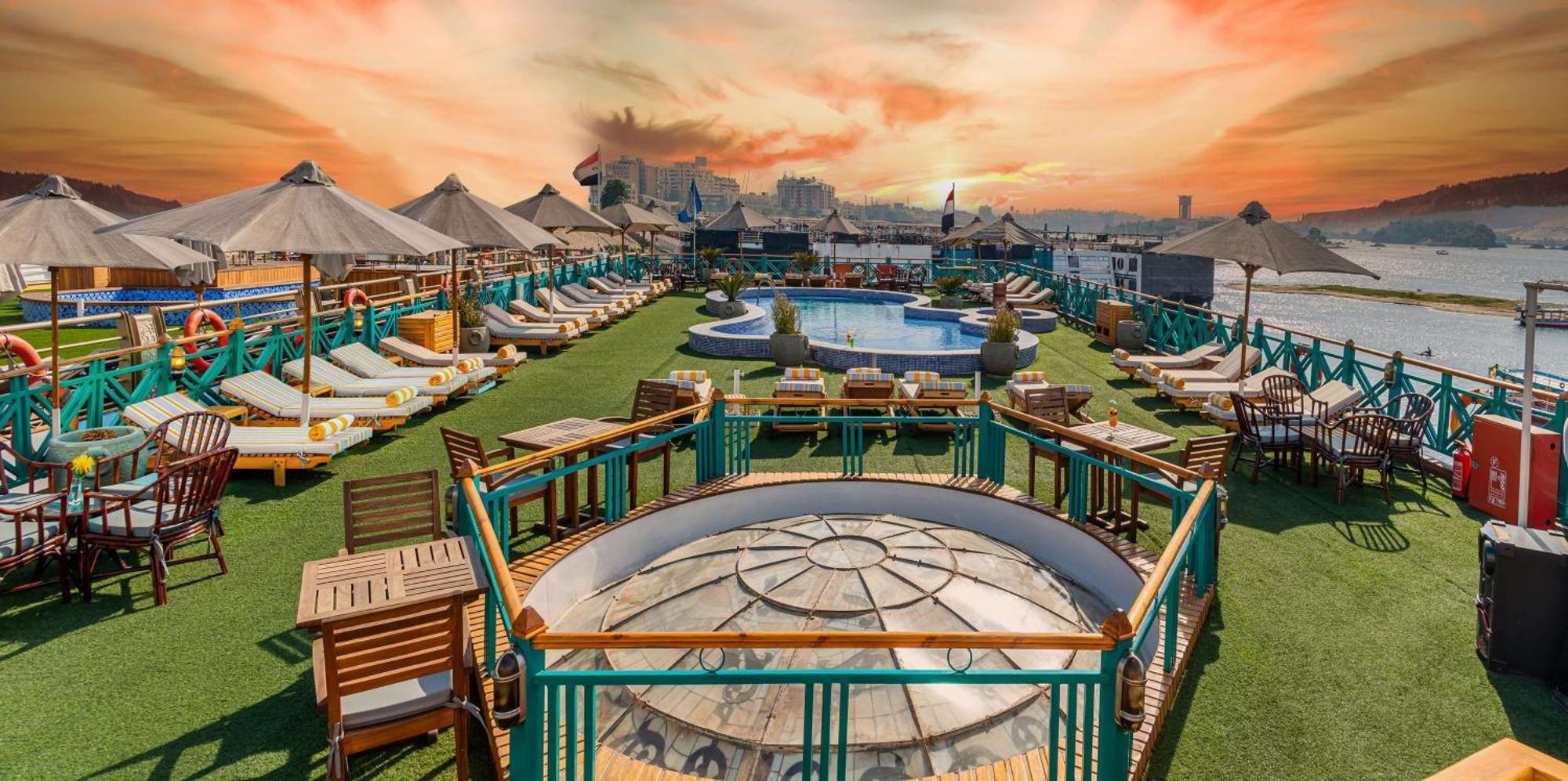 ホテル Sonesta Moon Goddess Cruise - From Aswan To Luxor - 03 & 07 Nights Every Friday エクステリア 写真